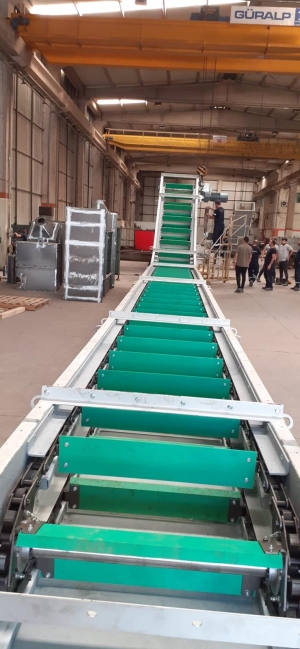 DRAG CHAIN CONVEYOR
