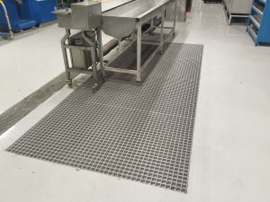 PASLANMAZ ZEMIN HAVUZLARI